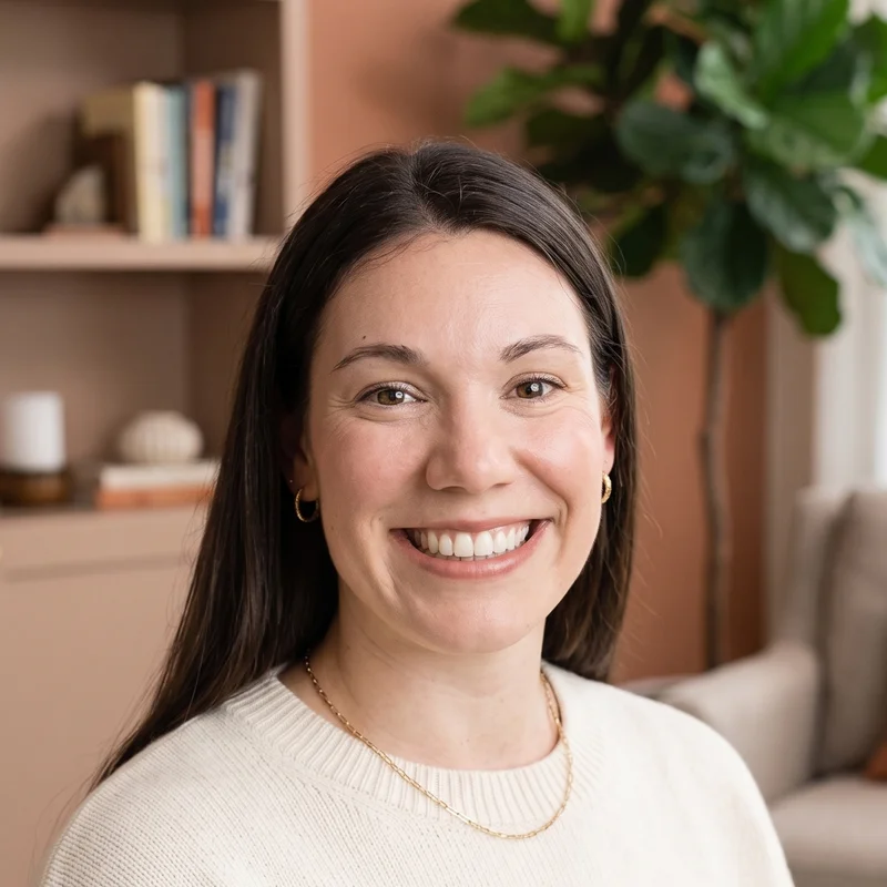 Arden Sabourin - RPQ - Registered Psychotherapist (Qualifying)
